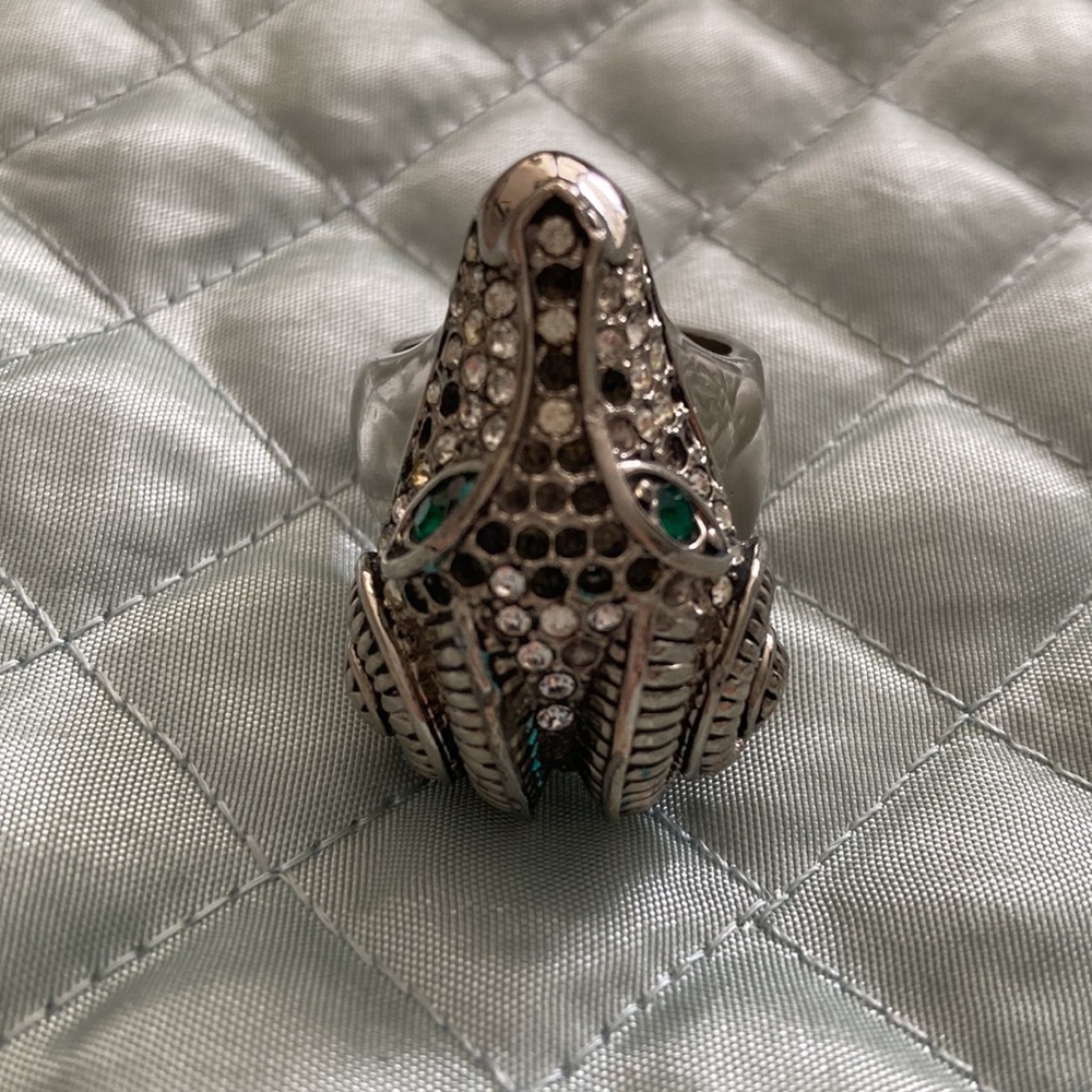 Large Chunky Ram's Head Silver Ring - image 7